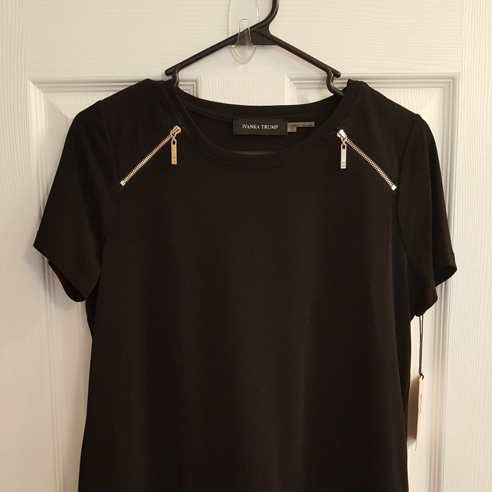 Cute Ivanka Trump black top with zipper detail